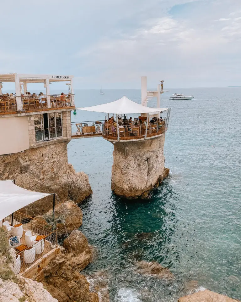 7 Picturesque Lunch Spots in The Côte d’Azur
